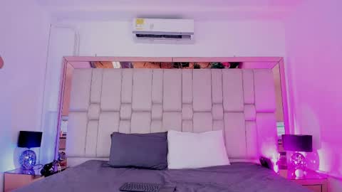 ash_valentine online show from May 19, 7:53 pm