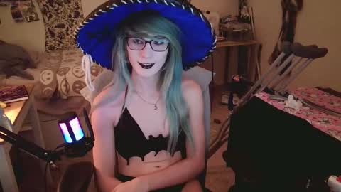 Snapshot of ashethegengar chatting on October 15, 6:19 pm Ashley Scarlett online show from October 15, 6:19 pm