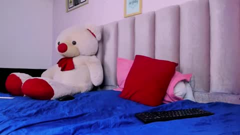 Ashley  online show from November 23, 8:55 pm