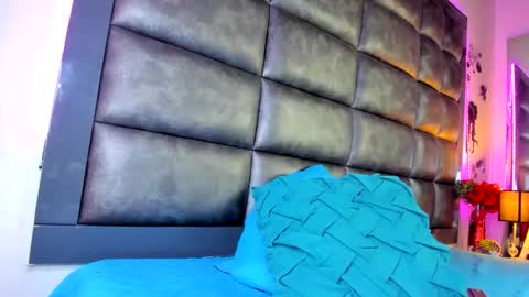 ashlymillerr_ online show from April 21, 1:42 am