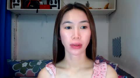 J A D E online show from May 26, 10:56 am