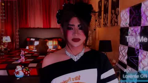 athisamoore online show from January 17, 7:21 pm