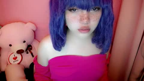 cute online show from May 3, 9:25 am