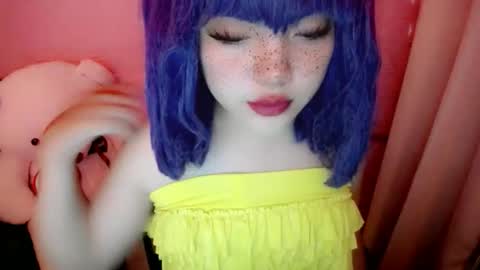 cute online show from May 11, 7:47 am
