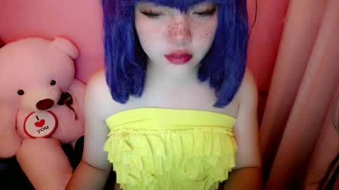 cute online show from May 13, 11:14 pm