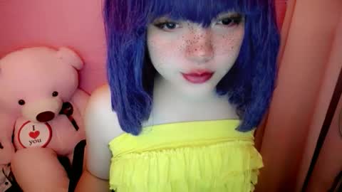 cute online show from May 24, 11:13 pm