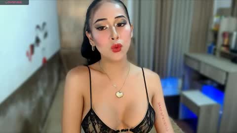 aveenaforyou online show from May 20, 11:27 am
