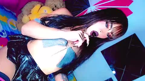 Tatii online show from September 17, 7:02 am