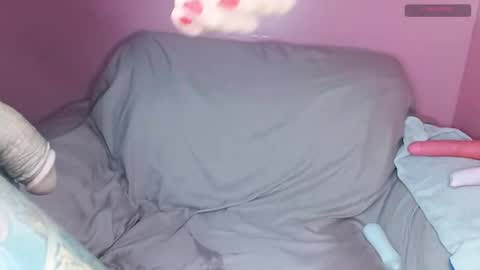 Snapshot of bambiandfriends chatting on September 16, 11:31 pm bambi online show from September 16, 11:31 pm