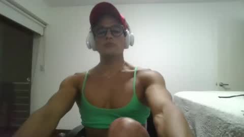 becomic online show from November 11, 2:24 am