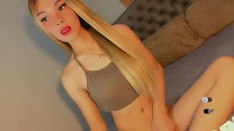Bella online show from May 18, 4:07 am