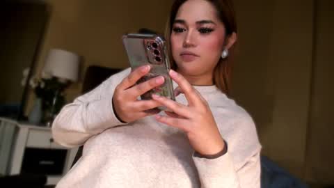 BELLA JONES online show from May 27, 7:27 am