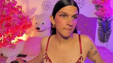 bianca_baldwin01 online show from May 7, 11:12 pm