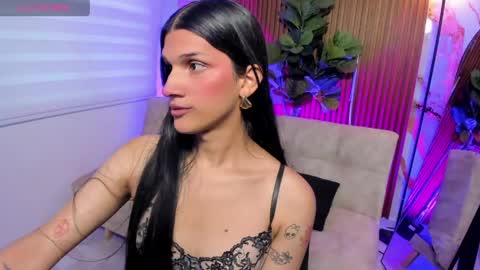 bianca_baldwin01 online show from May 16, 9:25 pm