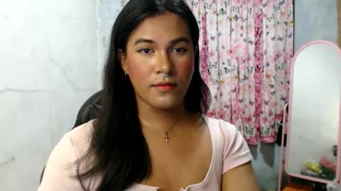 Ellez online show from May 22, 7:43 pm