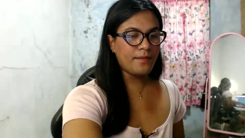 Ellez online show from May 26, 10:40 pm
