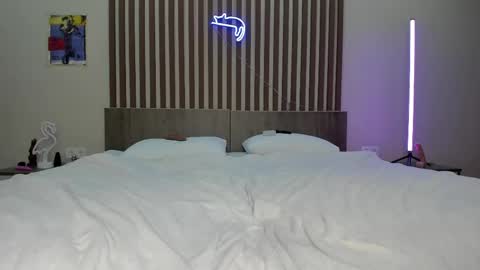 blaire 18 online show from May 18, 4:07 am