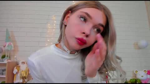 blondy_fina online show from January 13, 4:42 am