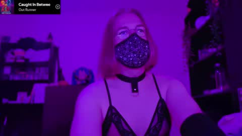 Blue online show from January 14, 11:03 pm