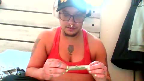 boypussy4lyfe online show from December 18, 10:15 pm