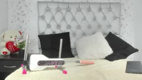 brenda sofia2 online show from May 11, 4:04 pm