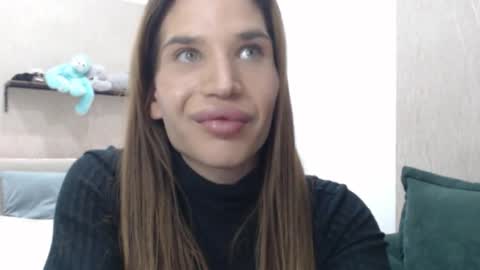 Luna online show from January 7, 6:00 pm