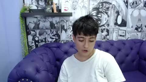 Snapshot of bryce_evans chatting on December 19, 9:06 pm B R Y C E  online show from December 19, 9:06 pm