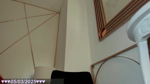 Snapshot of bylie_hills chatting on March 5, 7:34 am bylie_hills online show from March 5, 7:34 am