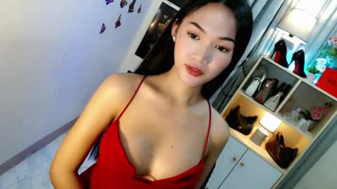 caitlin online show from May 14, 11:57 pm