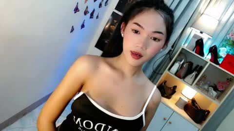 caitlin online show from May 18, 11:21 pm