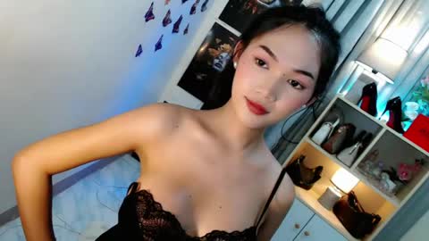 caitlin online show from May 19, 2:07 am