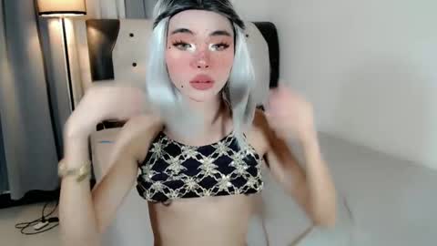 call_me_nina online show from May 18, 5:07 pm