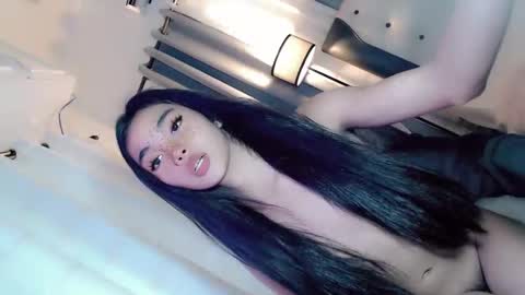 call_me_nina online show from May 19, 7:48 am