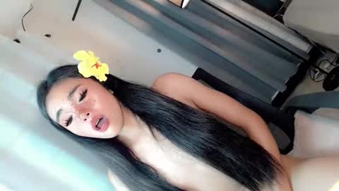call_me_nina online show from May 26, 7:16 am