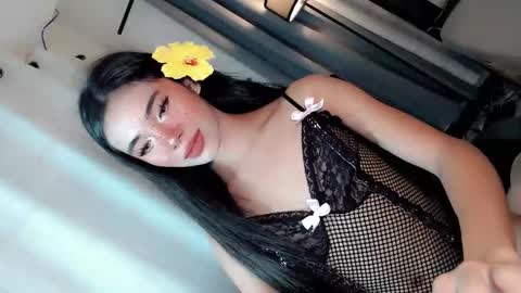 call_me_nina online show from May 27, 1:57 am