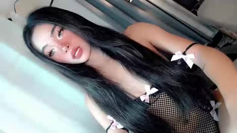 call_me_nina online show from May 28, 1:58 am
