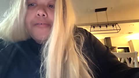 camzxoxox online show from May 2, 12:48 am