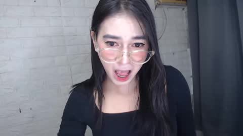 Snapshot of camela_star chatting on January 25, 10:19 am camela_star online show from January 25, 10:19 am