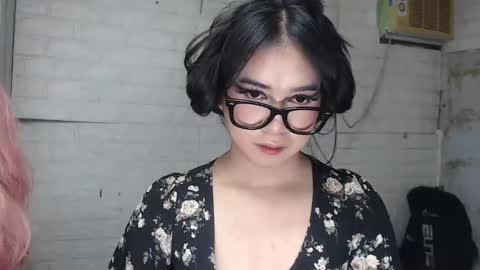 Snapshot of camela_star chatting on October 16, 2:01 am camela_star online show from October 16, 2:01 am