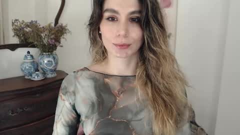 sara ivonne online show from May 12, 9:34 pm