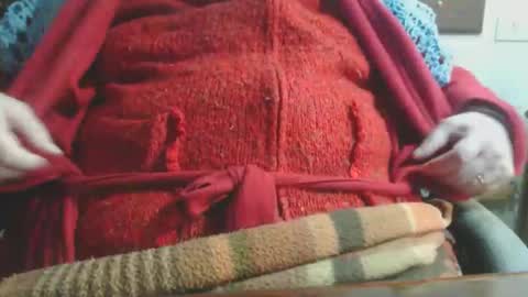 Cinzia  ex regina  online show from November 1, 2:25 pm