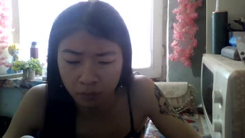 CarlyJoy online show from May 18, 8:42 am