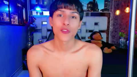 carolinejesh online show from January 12, 8:16 pm