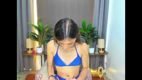 cassandrafoxxx online show from May 24, 5:04 am