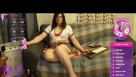 Catherinecuddles online show from December 19, 11:10 pm