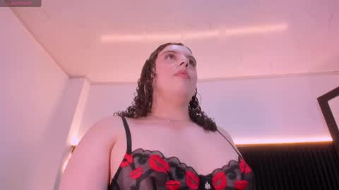 Catleya  Noire online show from May 21, 12:06 am
