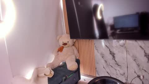 mia  sofiabohorquez INSTAGRAM online show from May 16, 3:44 pm