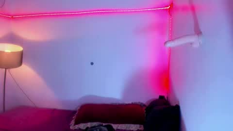 chantal_fuck online show from April 27, 12:42 am