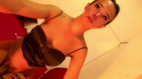 chantal_fuck online show from May 21, 11:23 pm
