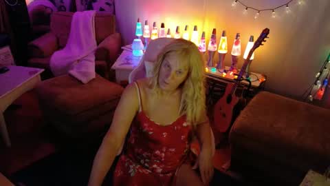 Charli online show from December 15, 10:15 pm